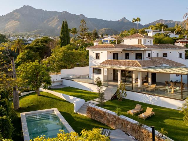 Ubicado en la prestigiosa Milla de Oro de Marbella, esta luj. 871m² Marbella