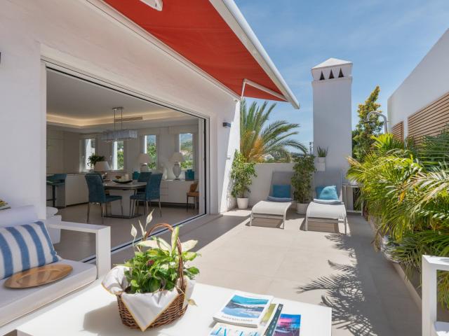 Ubicado en la prestigiosa urbanización Las Cañas Beach, una. 146m² Marbella