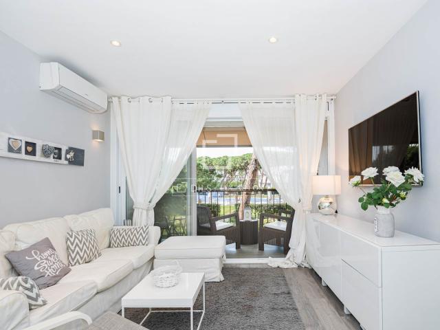 Ubicado en la prestigiosa urbanización Pine Beach, en Gavà M. 116m² Gavá
