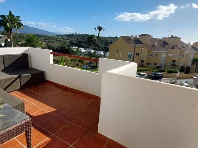Ubicado en la prestigiosa zona de Bel Air, en Estepona Este. 100m² Estepona