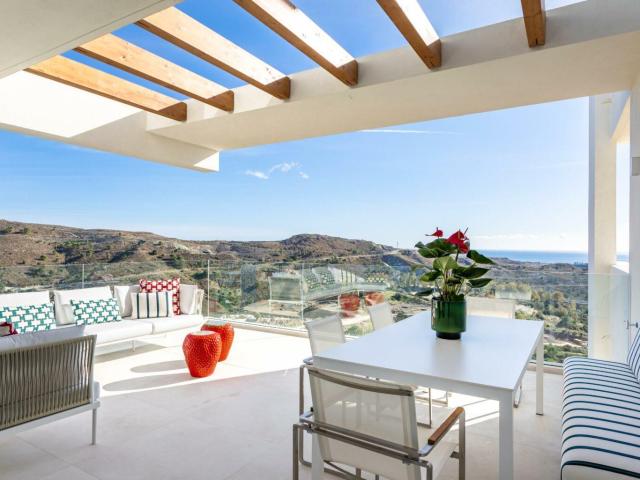 Ubicado en la prestigiosa zona de Benahavís, este exclusivo. 107m² Benahavís
