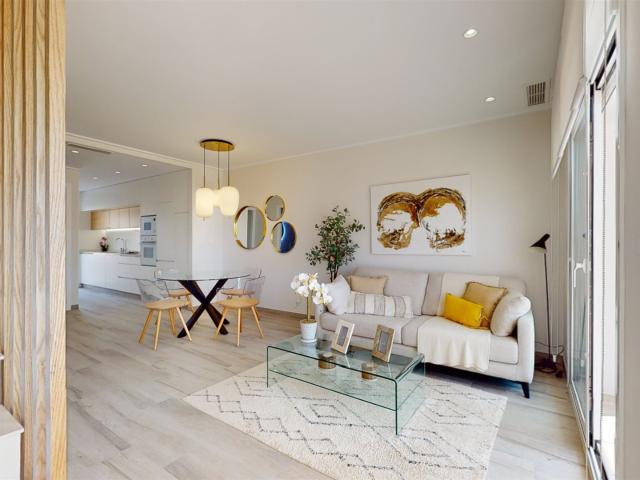 Ubicado en Pilar de la Horadada, este conjunto de 28 adosado. 81m² Pilar de la Horadada