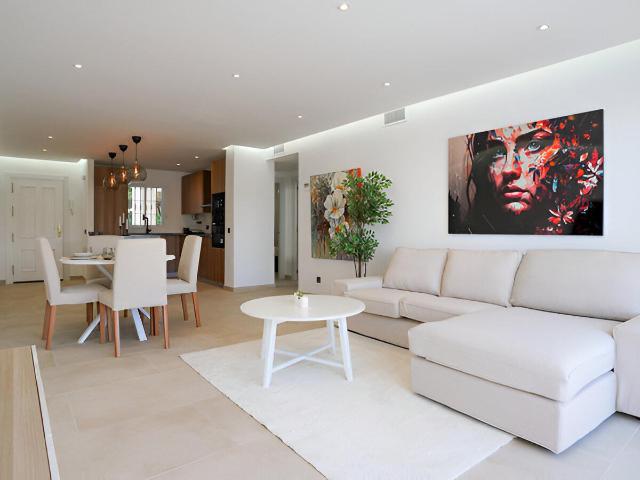 Ubicado en un entorno idílico, este lujoso apartamento de 2. 86m² Benahavís
