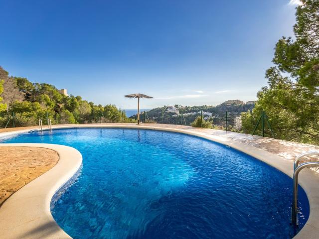 Ubicado en una de las urbanizaciones residenciales más exclu. 140m² Altea