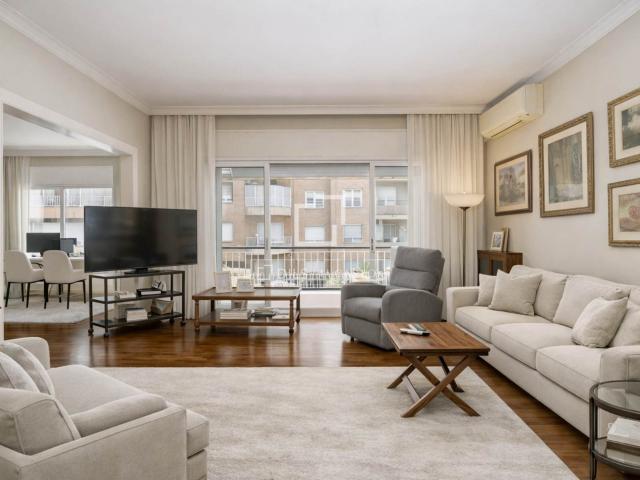 Ubicado en una de las zonas más exclusivas de Barcelona, a e. 252m² Barcelona