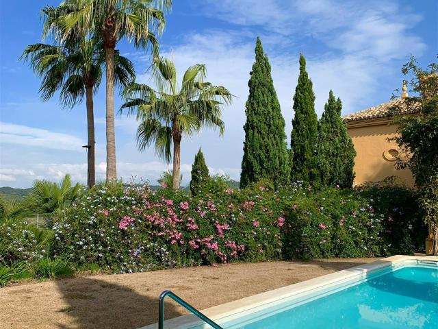 Ubicado en una exclusiva urbanización cerrada en Sotogrande. 240m² Sotogrande