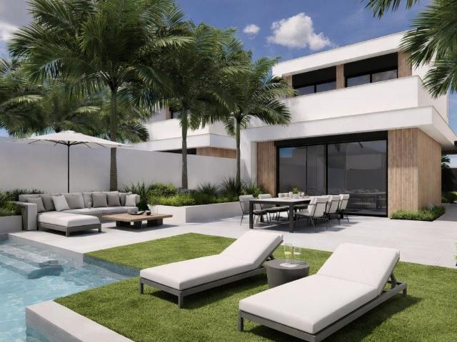 Ubicados en Los Alcázares, estos chalets independientes ofre. 111m² Los Alcázares