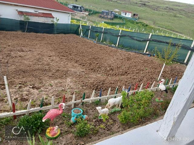 ÇUBUK MERKEZE 5 DK İMARA AÇIK ELEKTRİK SUYU OLAN,56 M2 EV DAHİL KURULU DÜZEN SATILIK BAHÇE 490m2