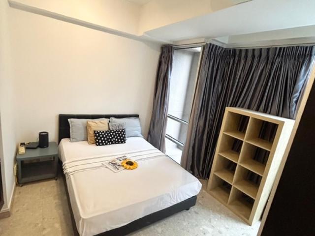 UE Square Condominium For Rent, $6,700, 3 Bed 2 Bath 1,055 sqft $6.35 psf