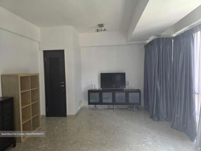 Ue Square D9, Apartment