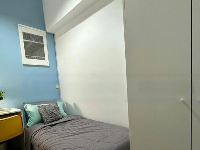 Ue Square D9, Apartment