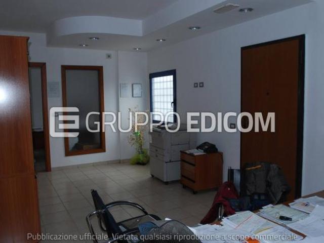 Uffici e studi privati di 52 mq in vendita a Terni Rif. 4537456