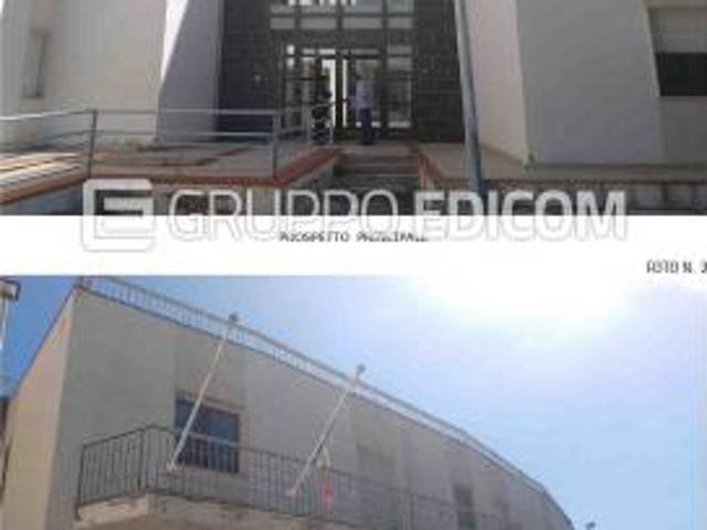 Uffici pubblici di 4000 mq in vendita a Matera Rif. 4544700