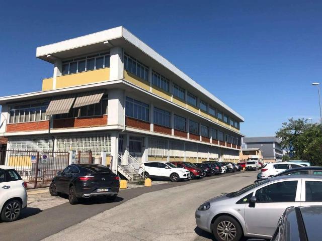 Ufficio condiviso in vendita a Beinasco