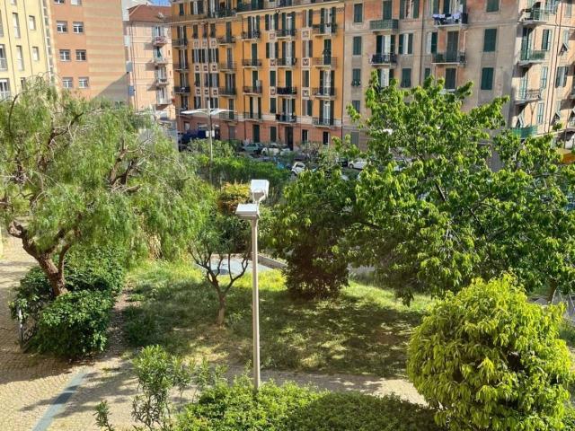 Ufficio in affitto a Savona