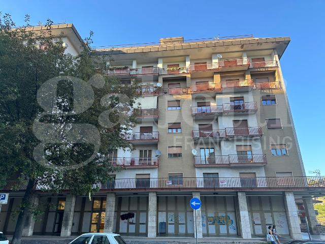 Ufficio da ristrutturare a Avellino