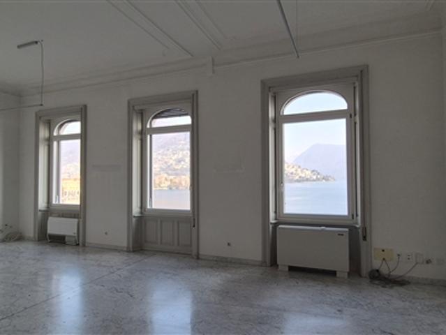 Ufficio di prestigio con vista lago in Via Nassa