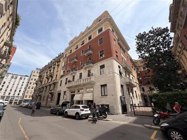 Ufficio di 150 mq a Quadronno, Palestro, Guastalla Milano