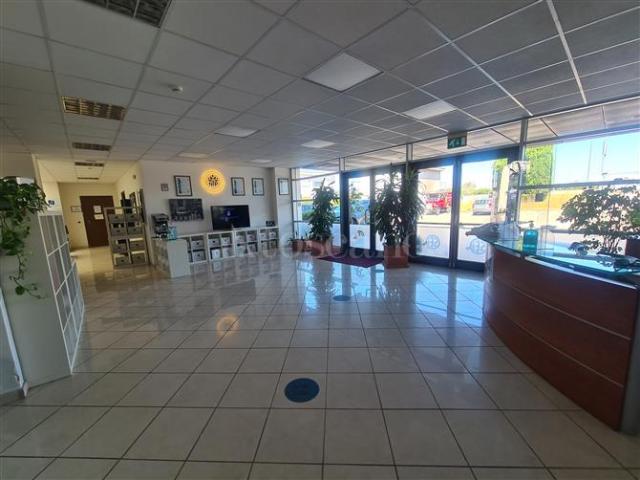 Ufficio di 15 mq a Santa Palomba Pomezia