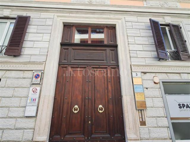 Ufficio di 243 mq a Centro Storico Roma
