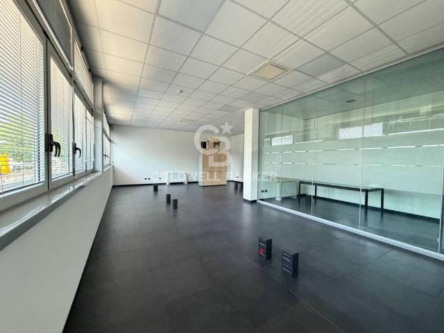 Ufficio di 201 mq in vendita via Giuseppe di Vittorio, Castel Maggiore, Emilia Romagna