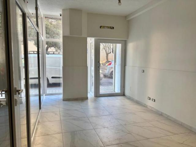 UFFICIO di 4 vani e di 60 mq VIAREGGIO Viareggio centro mercato mare rif. A1000