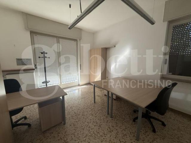 Ufficio Erba. Rif.: Cod. rif 3313384ACU
