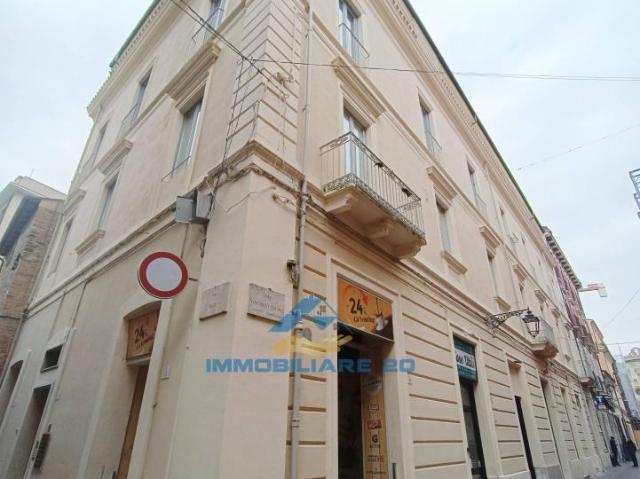 Ufficio in affitto a Teramo