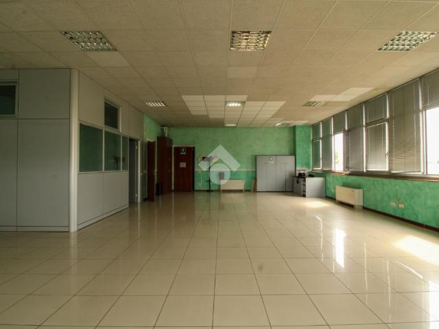 Ufficio in affitto a Treviolo