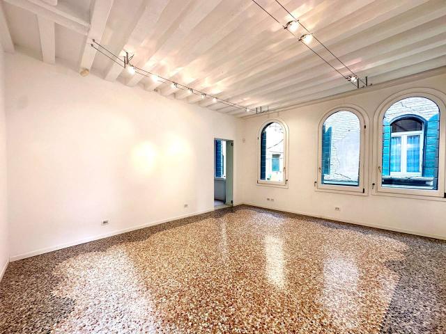 Ufficio in affitto a Venezia