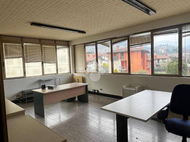 Ufficio in affitto a Villongo