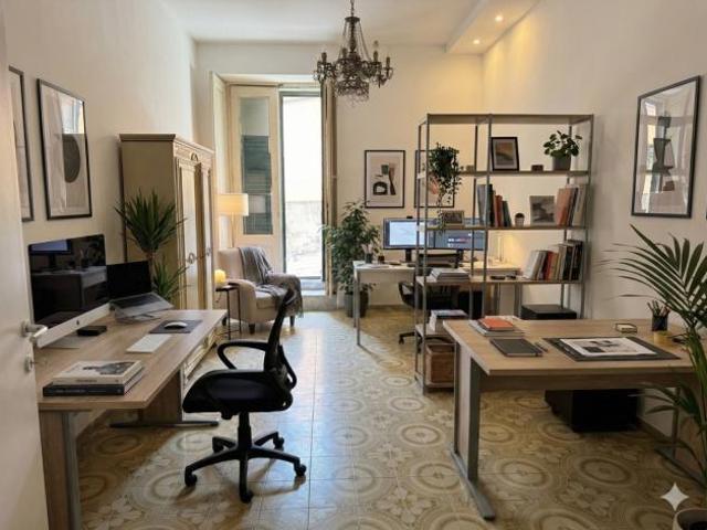 Ufficio in affitto a Acireale