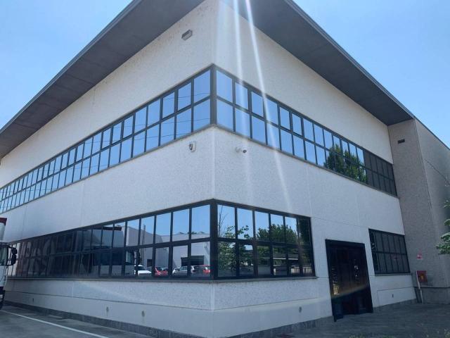 Ufficio in affitto a Agrate Brianza