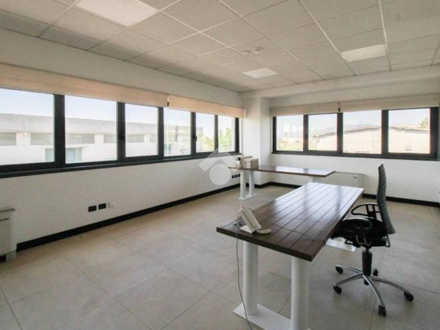 Ufficio in affitto a Adro