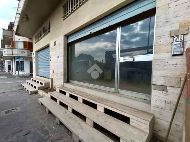 Ufficio in affitto a Alba Adriatica