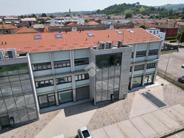 Ufficio in affitto a Alba