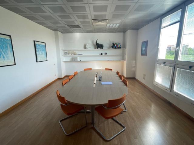 Ufficio in Affitto a Albignasego