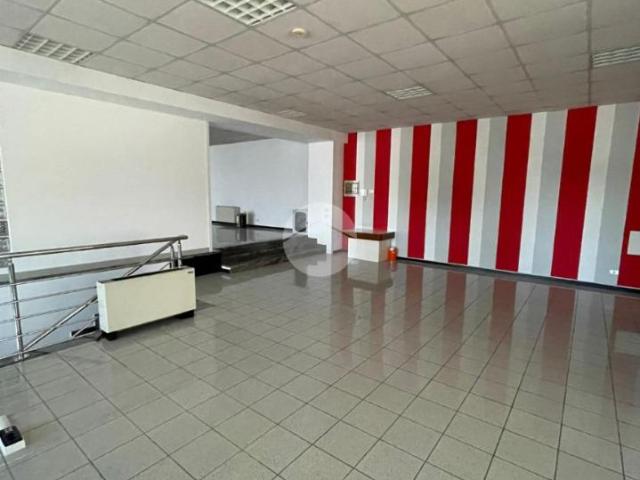 Ufficio in affitto a Azzano San Paolo