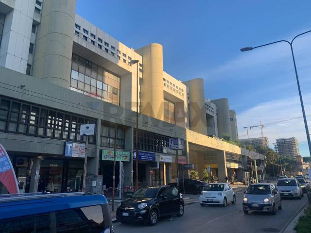 Ufficio in affitto a Bari