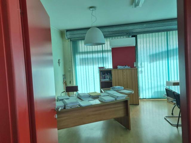 Ufficio in affitto a Bastia Umbra