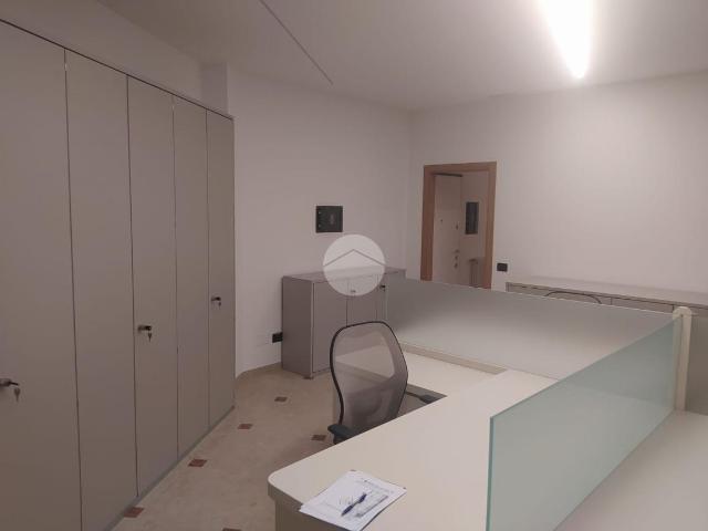 Ufficio in affitto a Bergamo