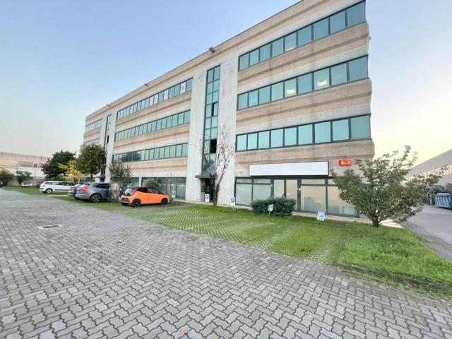 Ufficio in affitto a Brescia