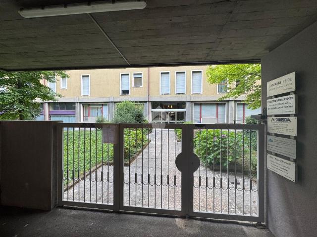 Ufficio in affitto a Brescia