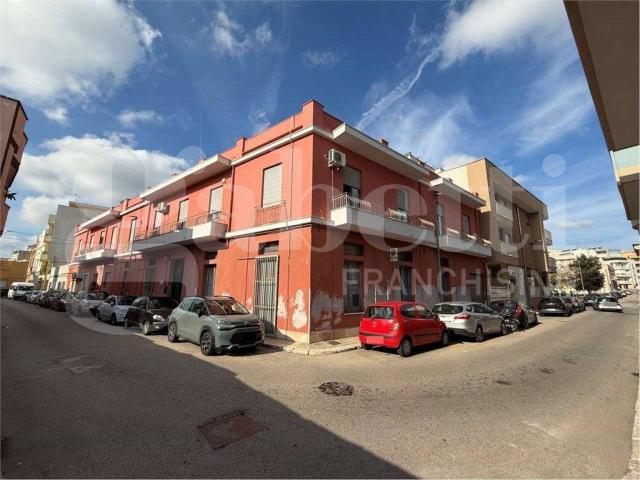 Ufficio in affitto a Brindisi