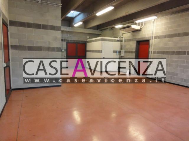 Ufficio in Affitto a Camisano Vicentino