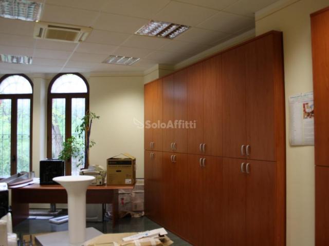 Ufficio in affitto a Castelfidardo