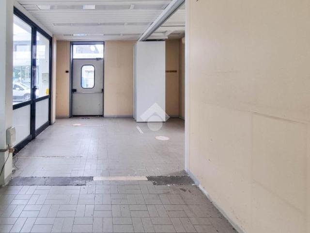 Ufficio in affitto a Casatenovo