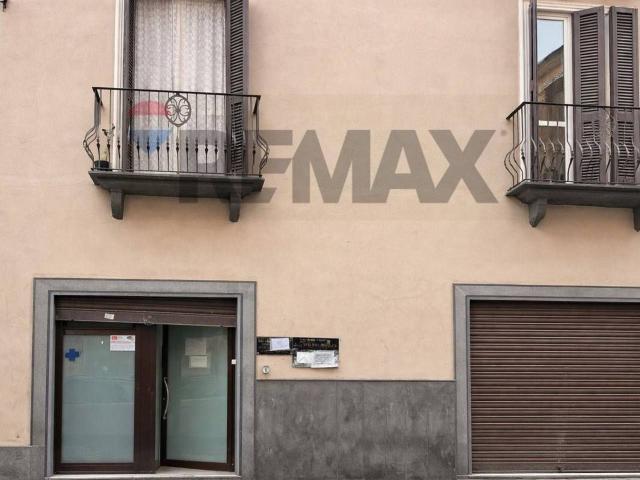 Ufficio in affitto a Casoria