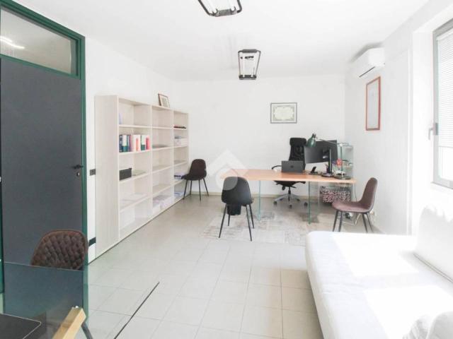 Ufficio in affitto a Chiari
