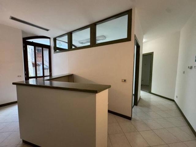 Ufficio in affitto a Clusone